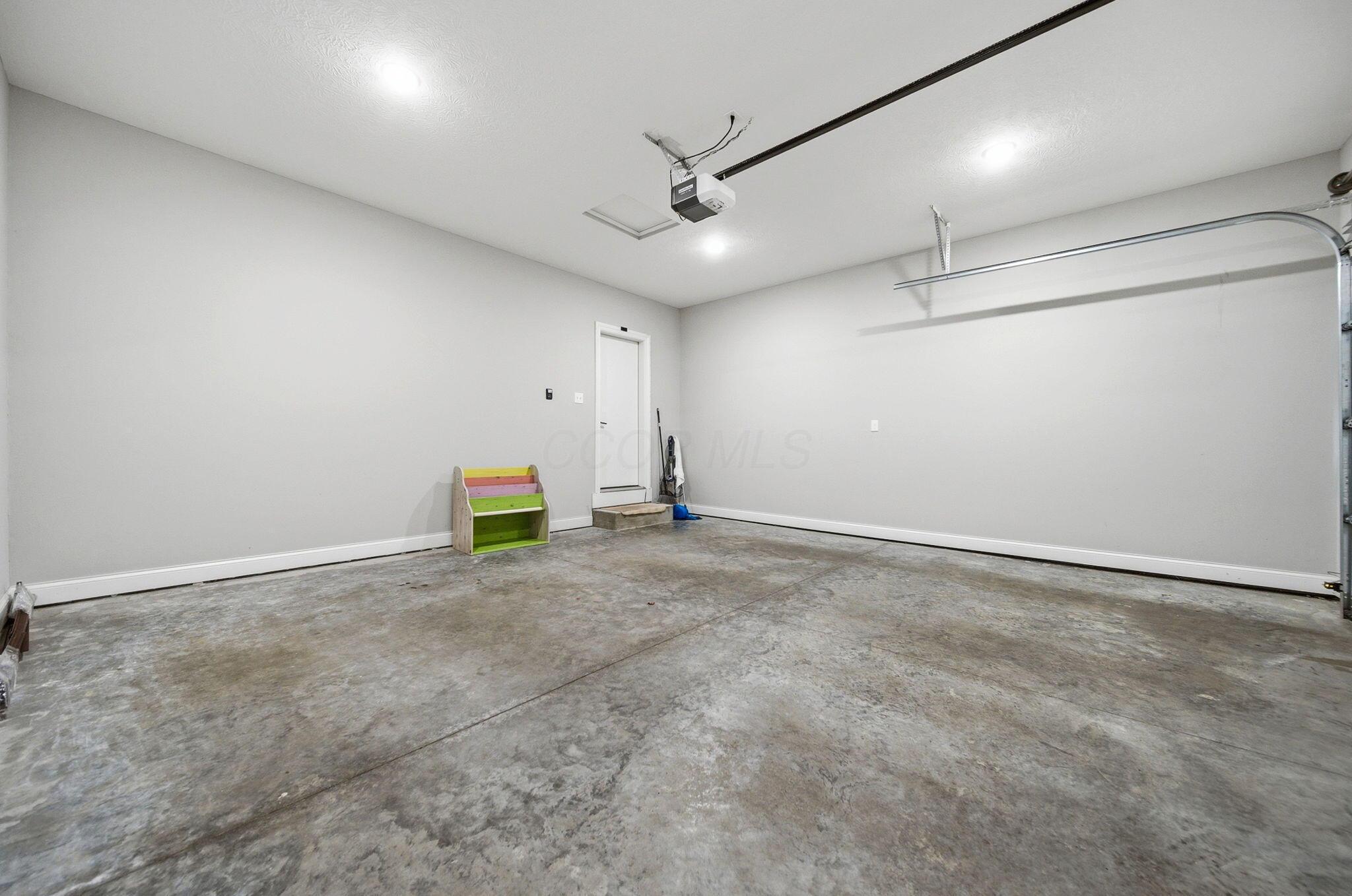 10341 Sawmill Road Powell, OH 43065 - Photo 40 of 51 Garage