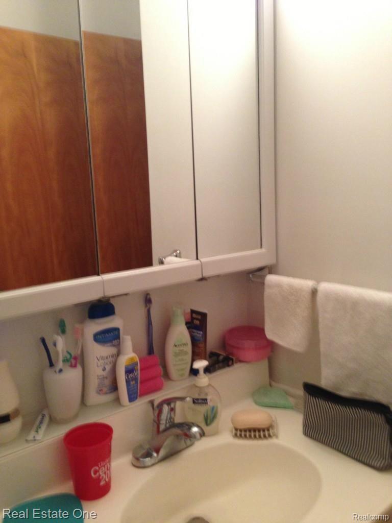 1199 South Sheldon Road, Unit 35 Plymouth, MI 48170 - Photo 11 of 16 IMG_2768.jpg