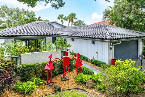 $474,900 | 14 Oaks Lane, Boynton Beach, FL 33436