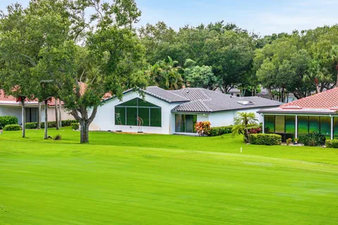 $474,900 | 14 Oaks Lane, Boynton Beach, FL 33436