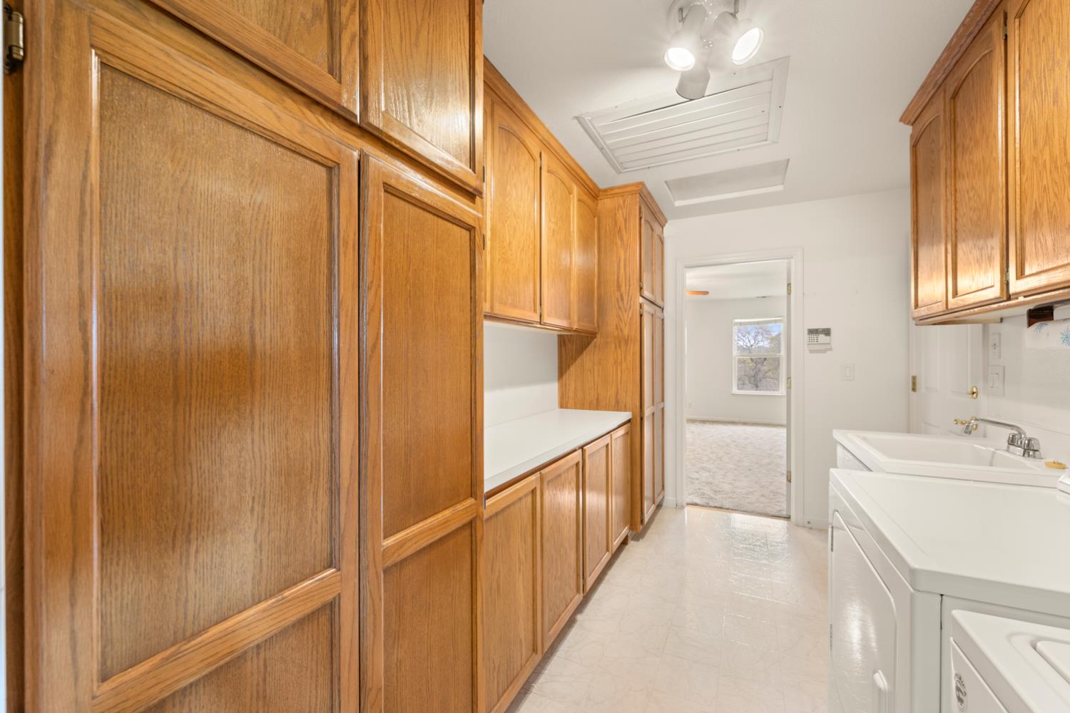 6170 South Shingle Road Shingle Springs, CA 95682 - Photo 51 of 85