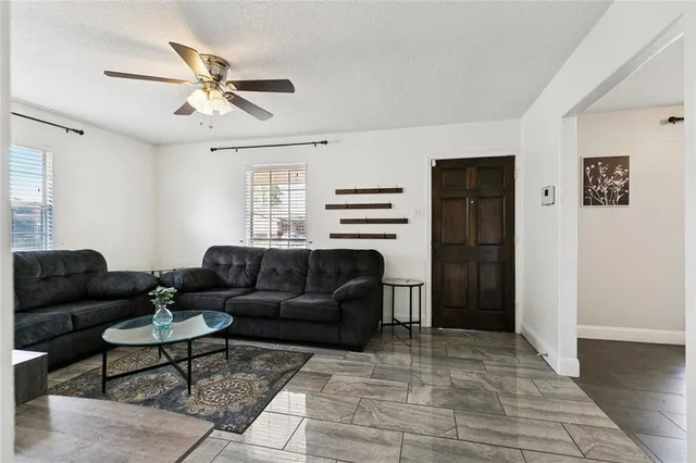 $230,000 | 5117 Woodcrest Drive, Marrero, LA 70072