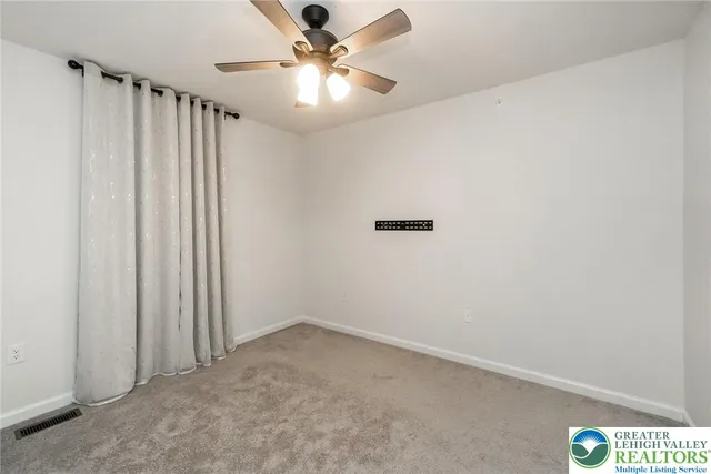 $2,795 | 164 Maureen Lane, Allentown, PA 18104