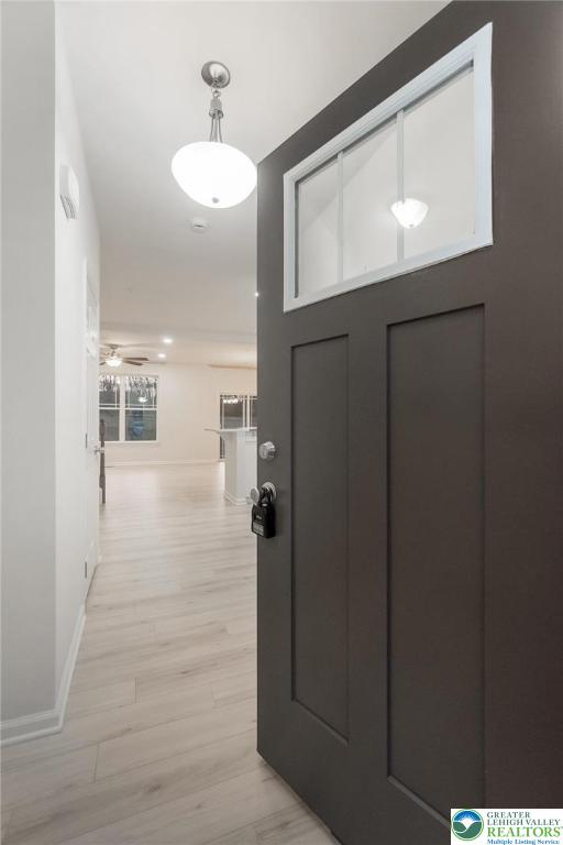 164 Maureen Lane Allentown, PA 18104 - Photo 4 of 28 a bathroom with a mirror and a shower