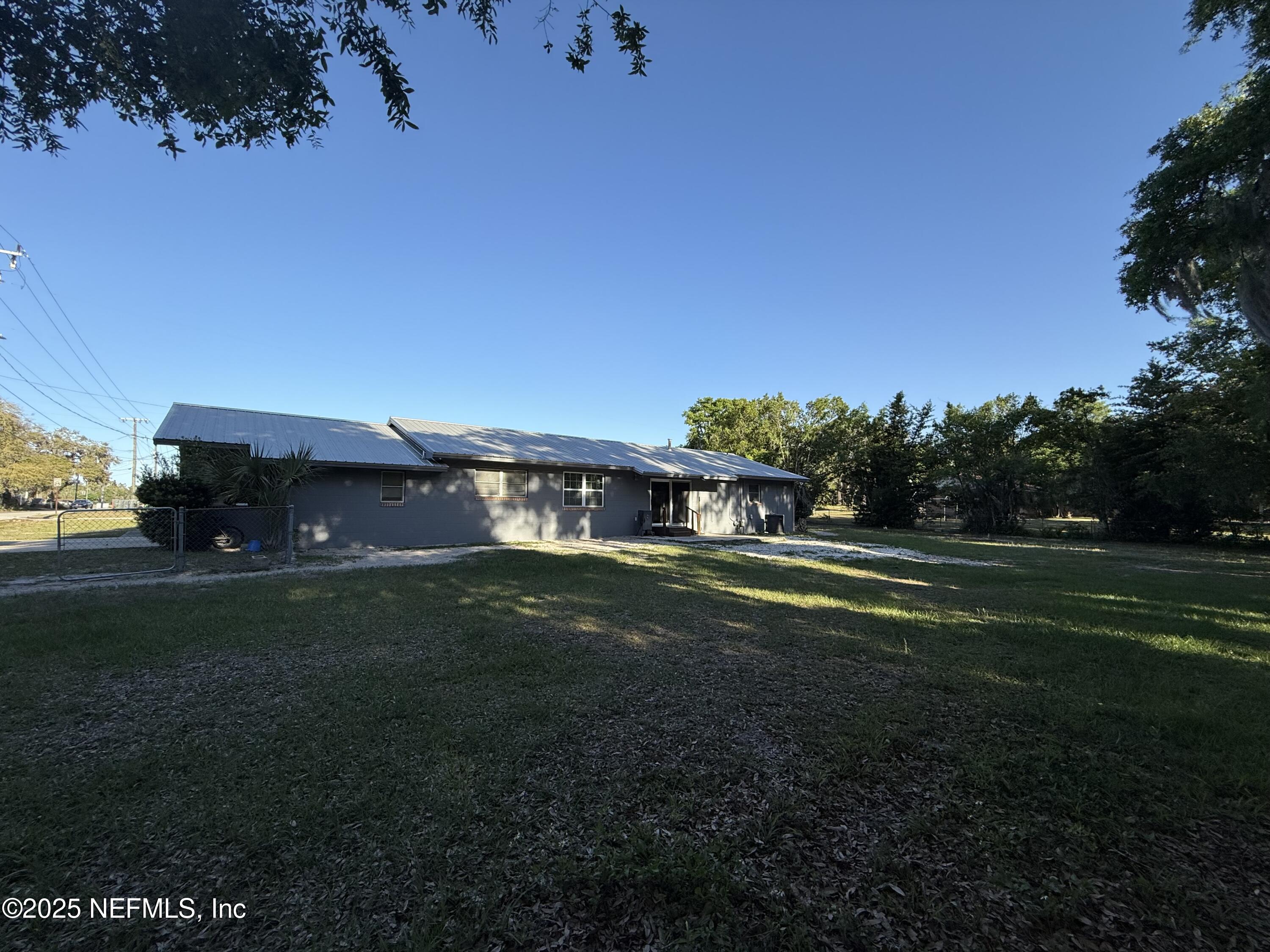 1400 High Street Palatka, FL 32177 - Photo 8 of 39 IMG_2085