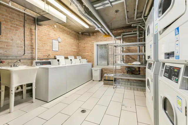 $1,450 | 5534 North Kenmore Avenue, Unit 205, Chicago, IL 60640