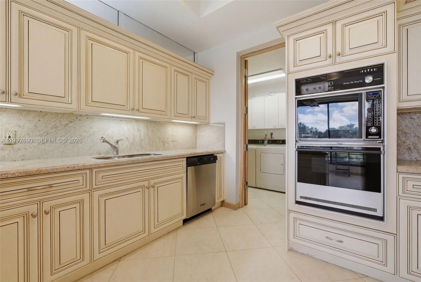 7383 Orangewood Lane, Unit 301 Boca Raton, FL 33433 - Photo 8 of 36