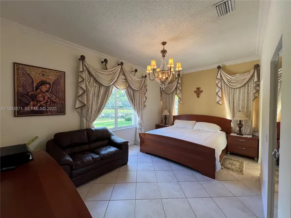 $5,000 | 3809 Eagle Court, Weston, FL 33331