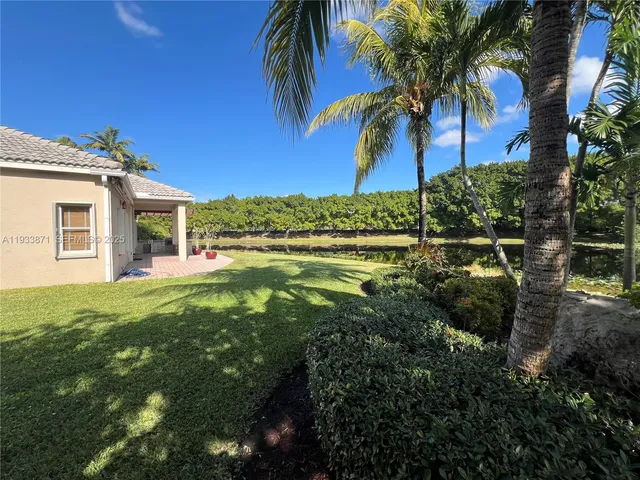 $5,800 | 3809 Eagle Court, Unit 3809, Weston, FL 33331