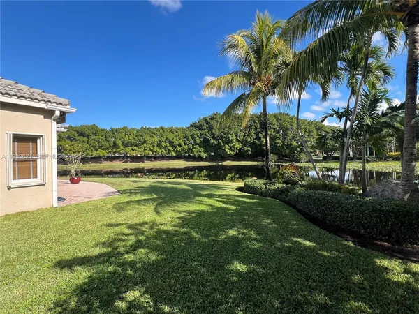 $5,000 | 3809 Eagle Court, Weston, FL 33331