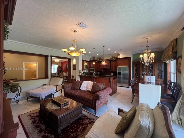 $5,000 | 3809 Eagle Court, Weston, FL 33331