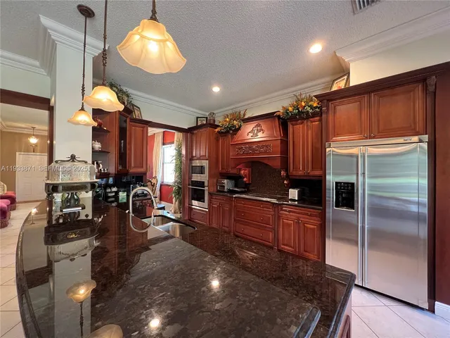 $5,800 | 3809 Eagle Court, Unit 3809, Weston, FL 33331