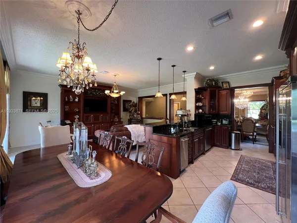 $5,000 | 3809 Eagle Court, Weston, FL 33331