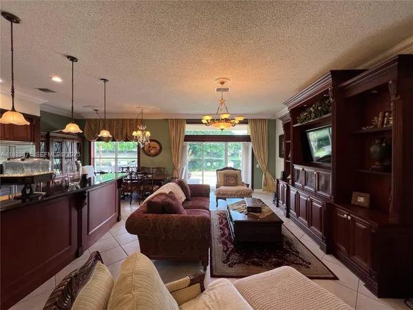 $5,000 | 3809 Eagle Court, Weston, FL 33331