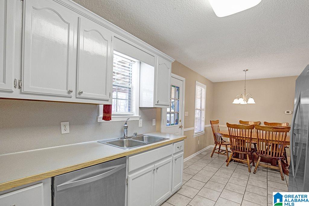5269 Willow Ridge Drive Pinson, AL 35126 - Photo 8 of 24