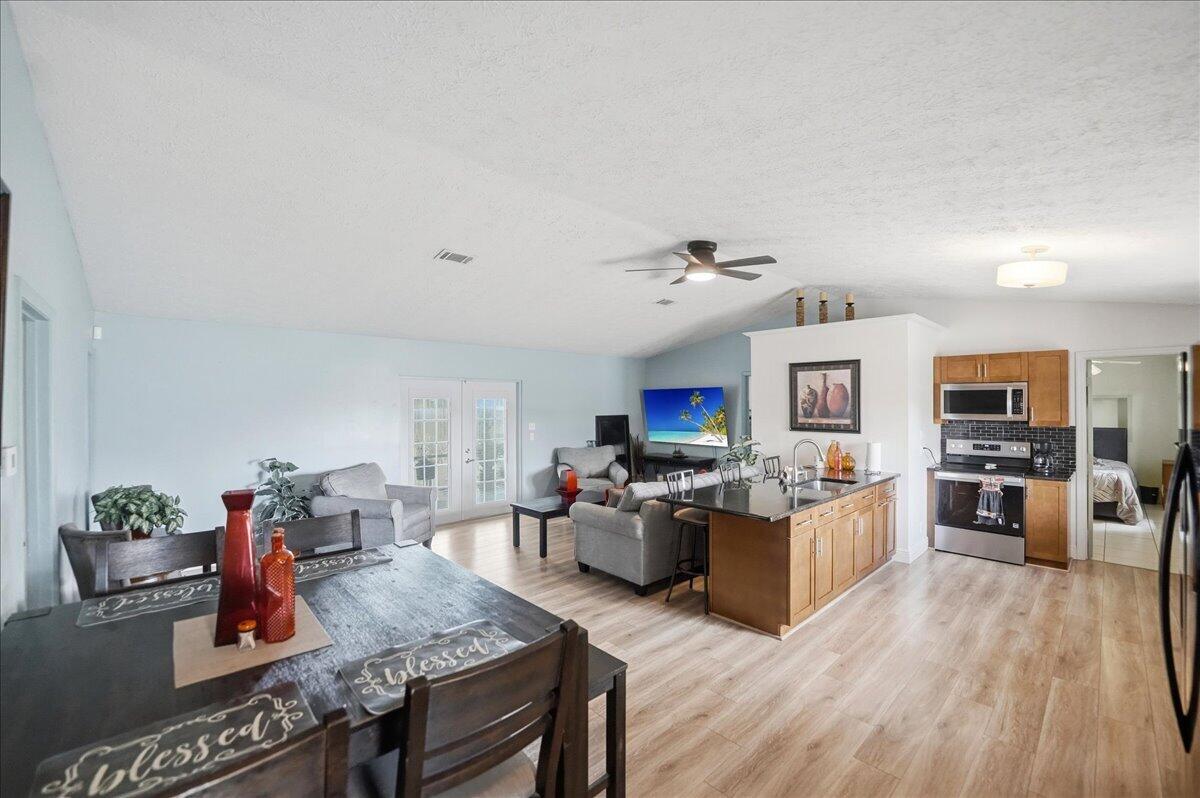963 Southwest Bay State Road Port St. Lucie, FL 34953 - Photo 11 of 46 11-DSC6010