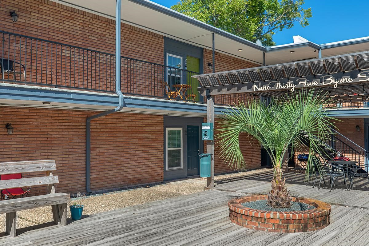 935 Byrne Street, Unit B23 Houston, TX 77009 - Photo 24 of 28