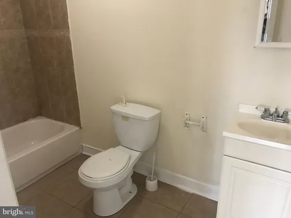 $800 | 3427 North 2nd Street, Unit 2R, Philadelphia, PA 19140