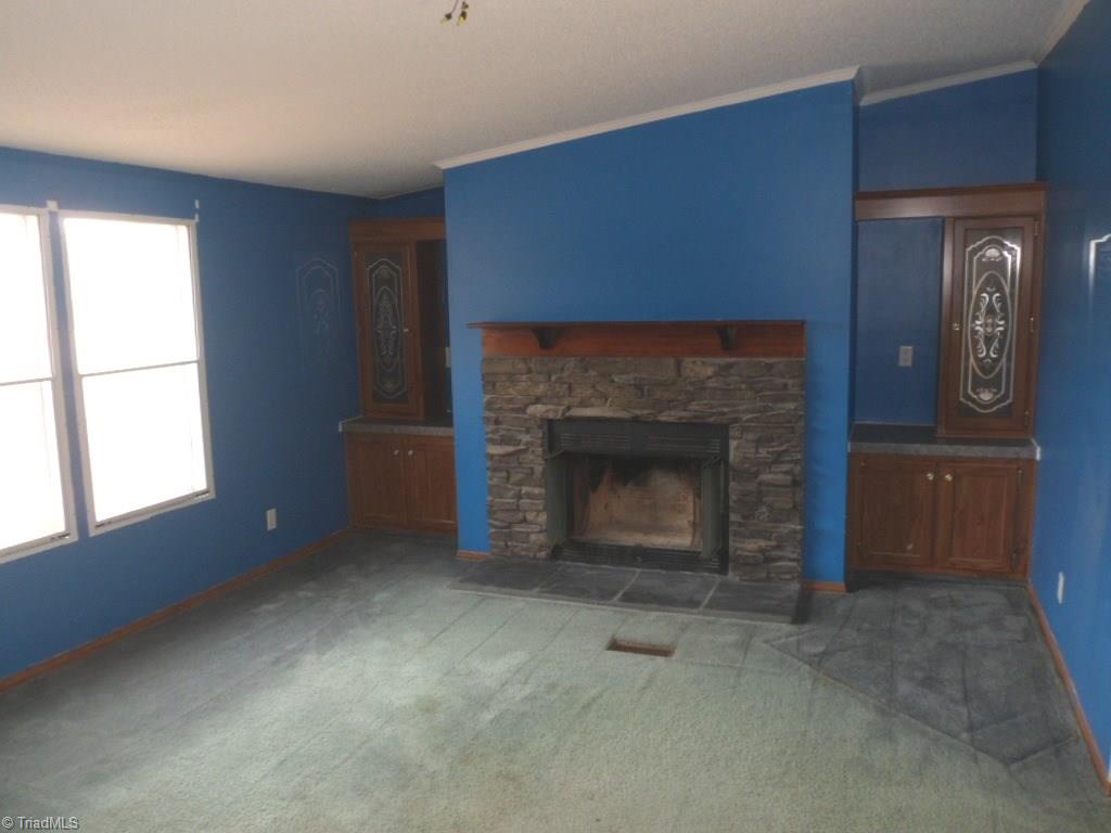 225 Nicholson Road Southeast Winston-Salem, NC 27107 - Photo 3 of 13 Gallery Image 3