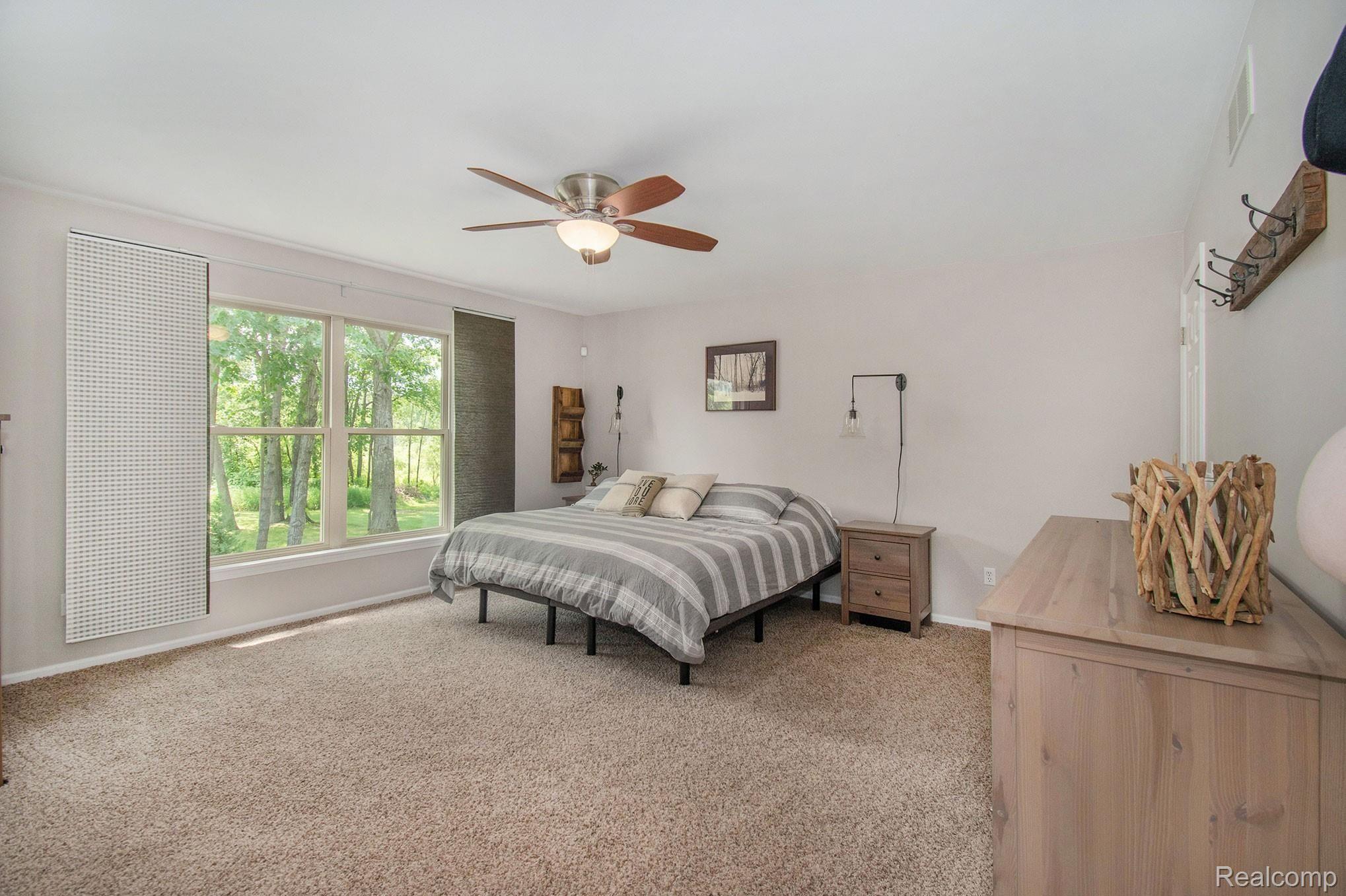 9416 Clyde Road Fenton, MI 48430 - Photo 18 of 45 9415-clyde_31.jpg