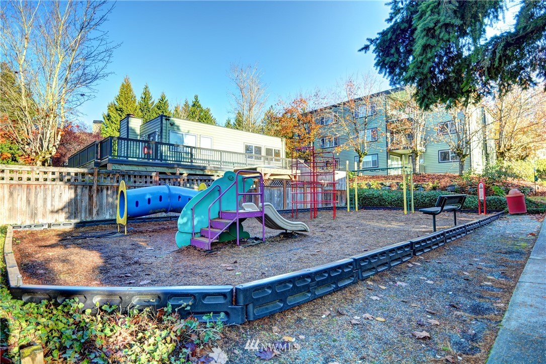 13009 East Gibson Road, Unit Q230 Everett, WA 98204 - Photo 16 of 18 Gallery Image 16