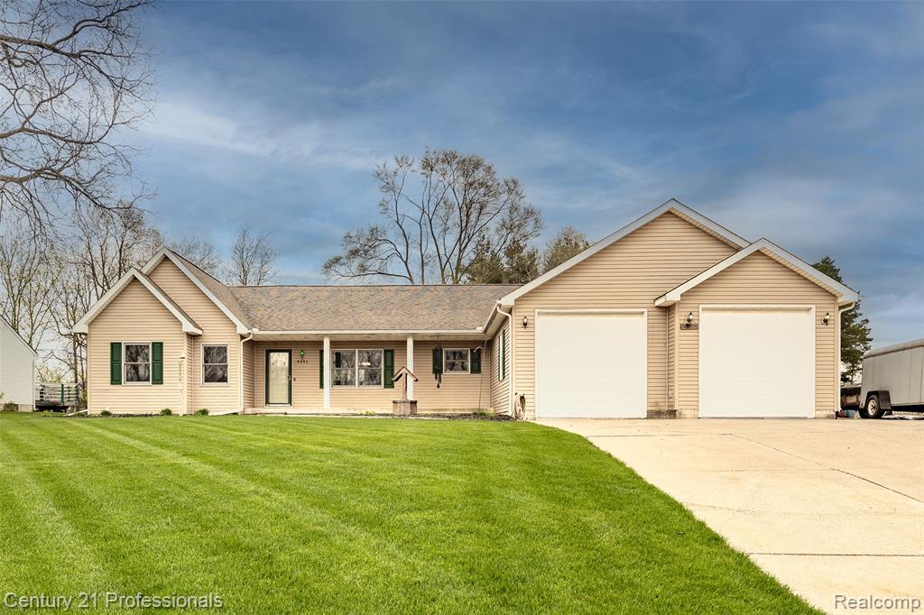 6591 Windiate Road Clarkston, MI 48346 - Photo 1 of 44