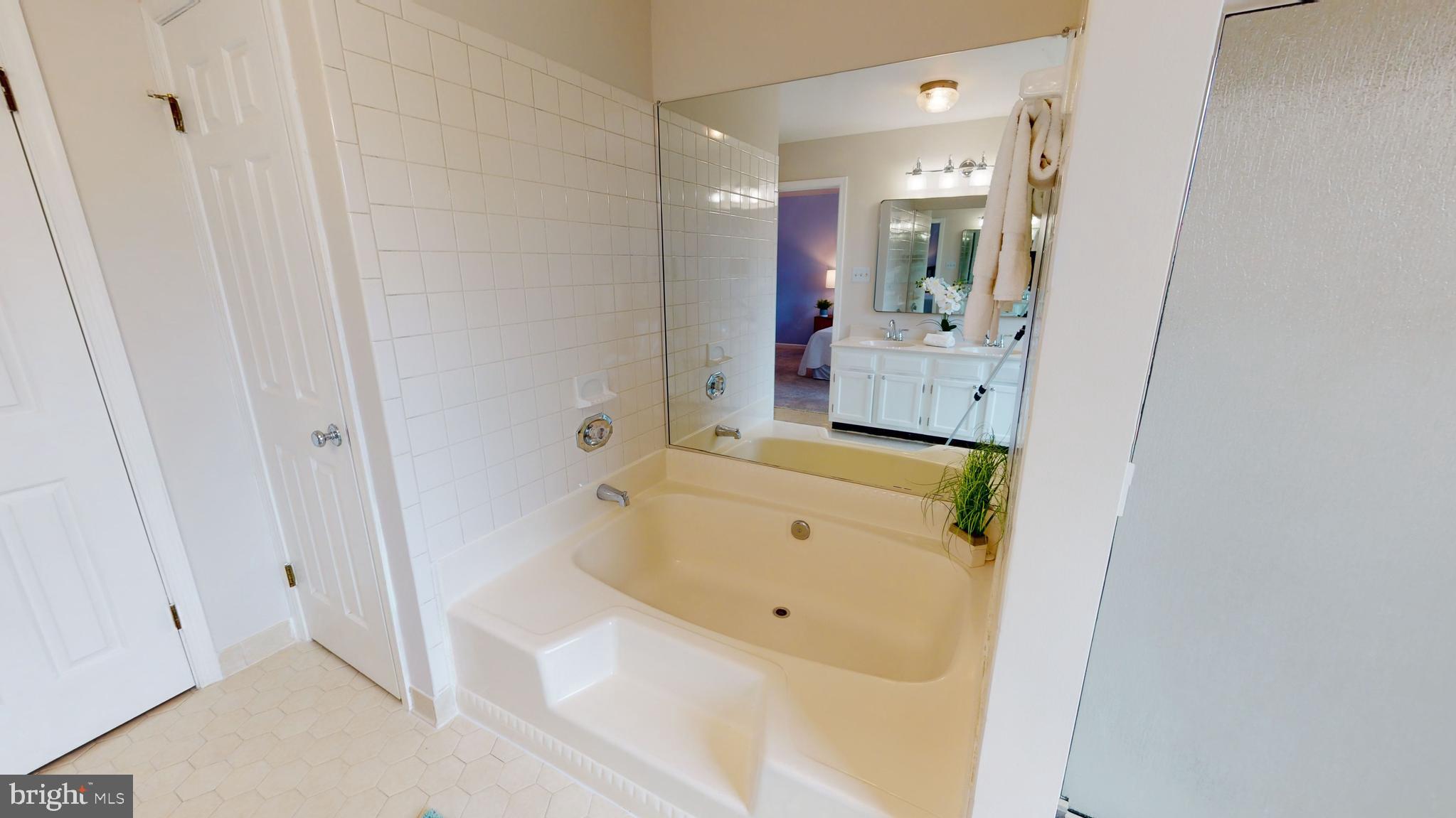 101 Reflection Way Sterling, VA 20164 - Photo 23 of 58