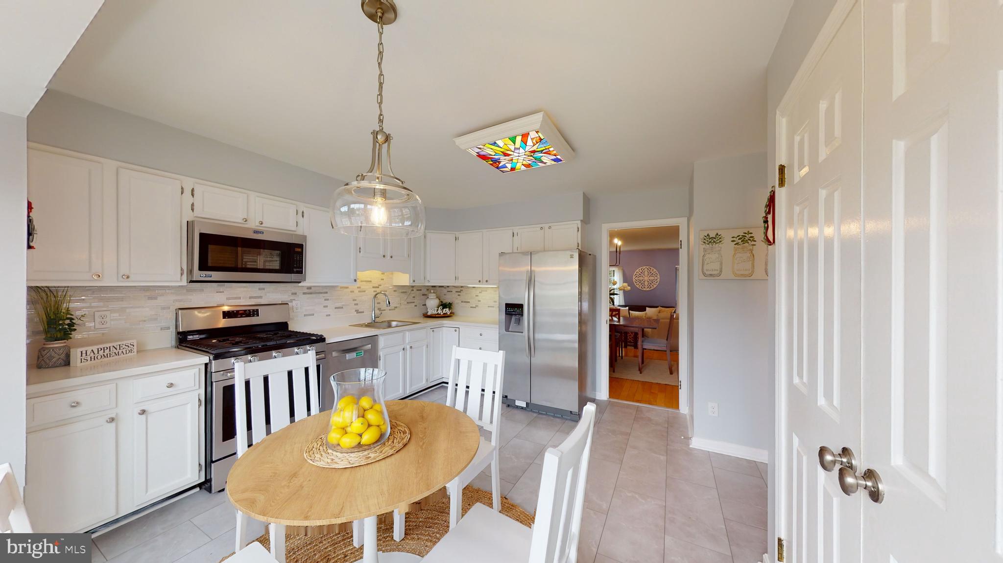 101 Reflection Way Sterling, VA 20164 - Photo 4 of 58 Gas Cooking!