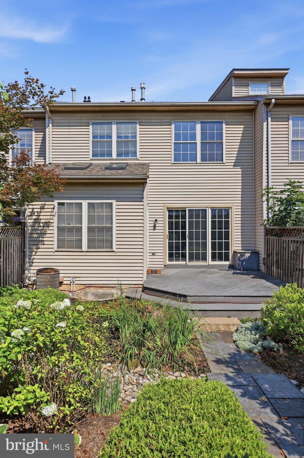 2215 Parish Lane Frederick, MD 21701 - Photo 44 of 63 Exterior Back