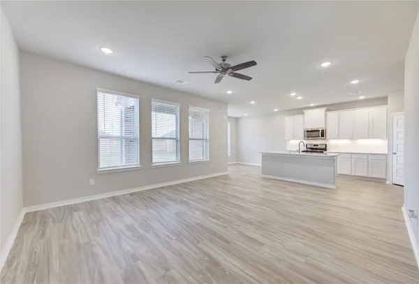 $2,350 | 812 Laguna Green Lane, Katy, TX 77493