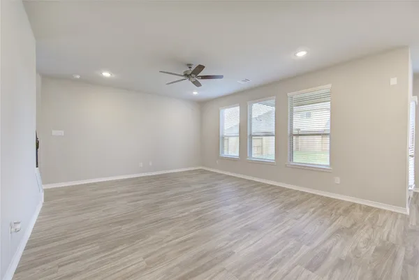 $2,350 | 812 Laguna Green Lane, Katy, TX 77493