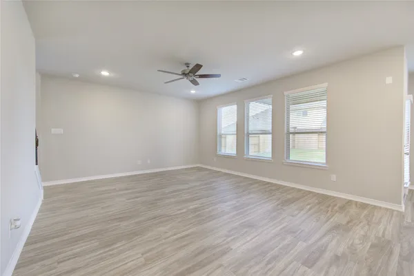 $2,350 | 812 Laguna Green Lane, Katy, TX 77493