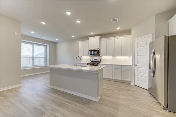 $2,350 | 812 Laguna Green Lane, Katy, TX 77493