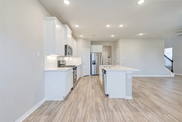 $2,350 | 812 Laguna Green Lane, Katy, TX 77493