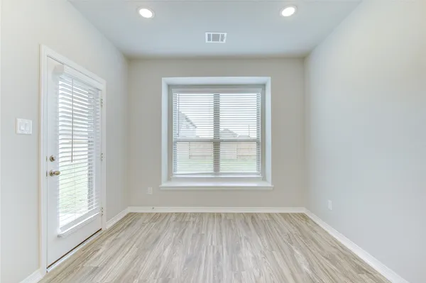 $2,350 | 812 Laguna Green Lane, Katy, TX 77493