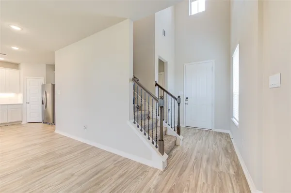 $2,350 | 812 Laguna Green Lane, Katy, TX 77493