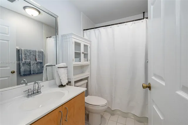 $589,000 | 13946 South Cypress Cove Circle, Davie, FL 33325