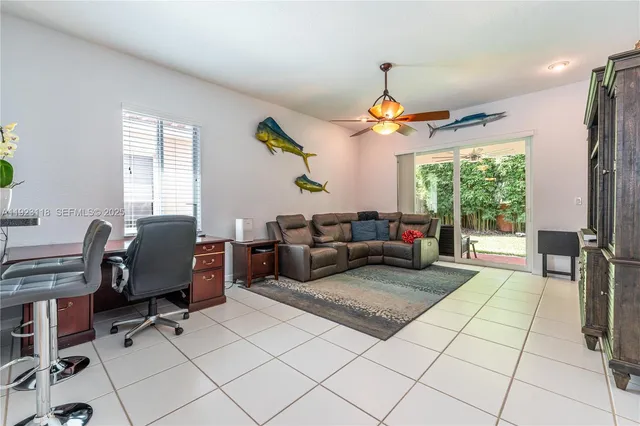 $589,000 | 13946 South Cypress Cove Circle, Davie, FL 33325