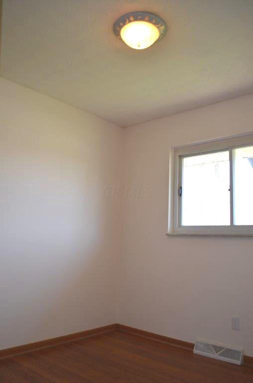 1057 Runyon Road Columbus, OH 43227 - Photo 17 of 25 Gallery Image 17