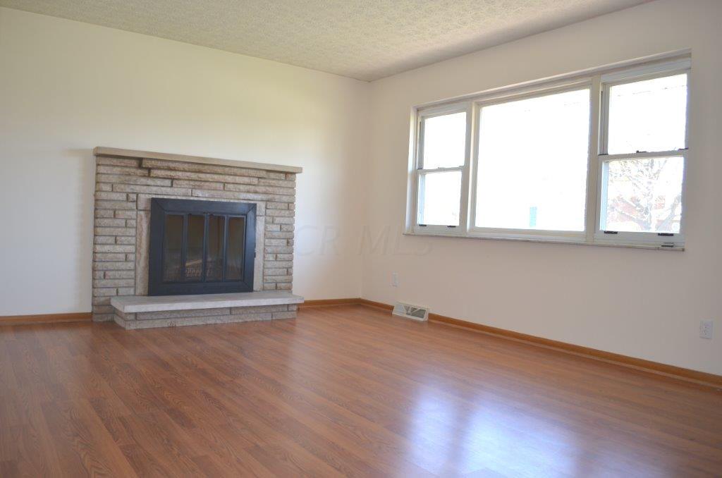 1057 Runyon Road Columbus, OH 43227 - Photo 3 of 25 Gallery Image 3