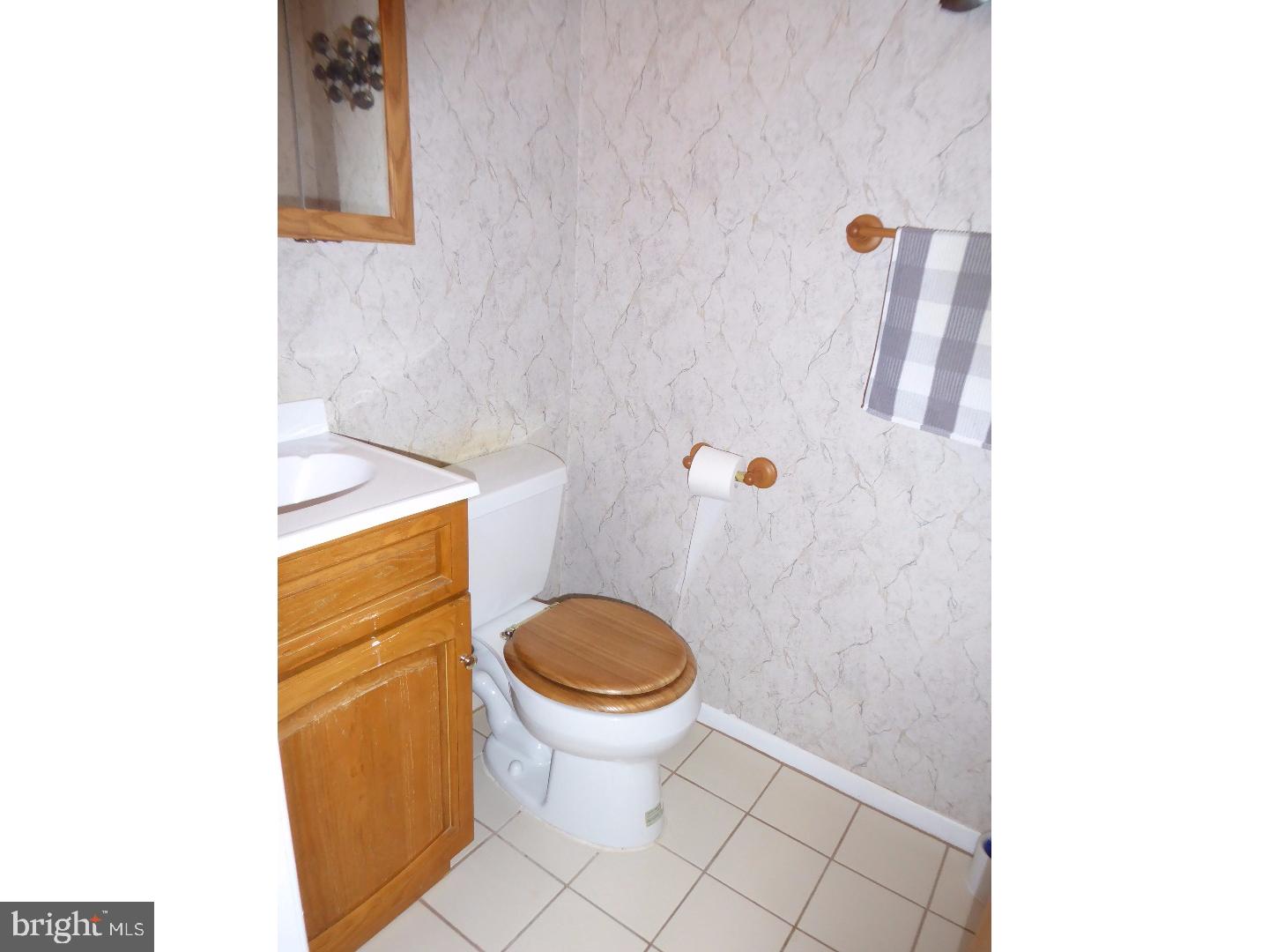 3874 Fairdale Road Philadelphia, PA 19154 - Photo 13 of 18 Gallery Image 13