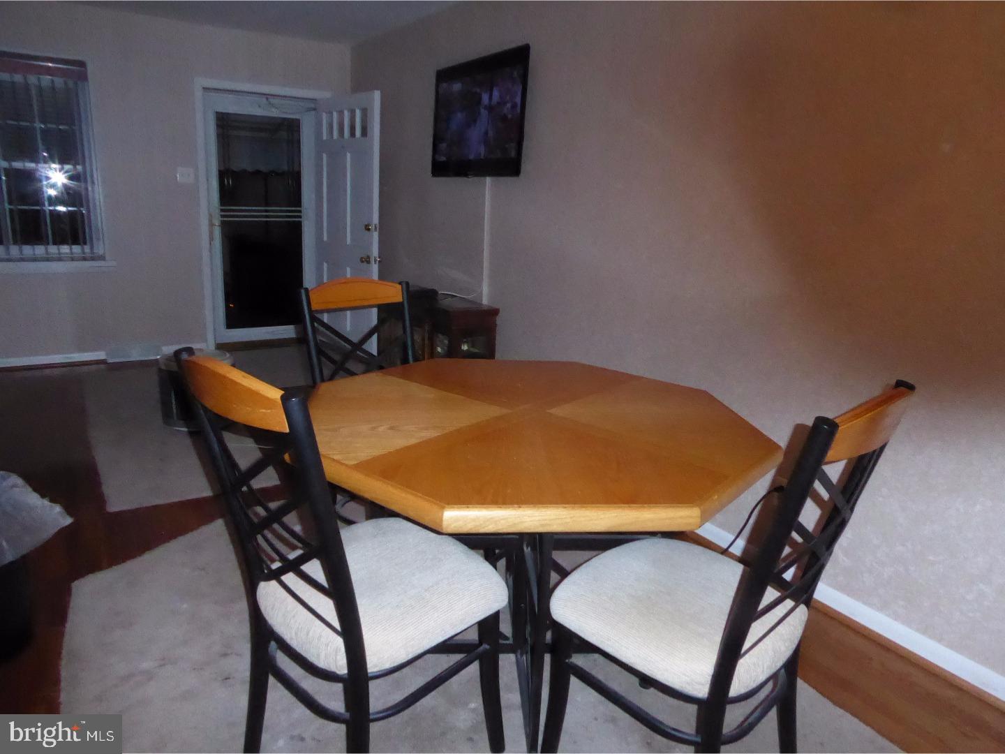 3874 Fairdale Road Philadelphia, PA 19154 - Photo 3 of 18 Gallery Image 3