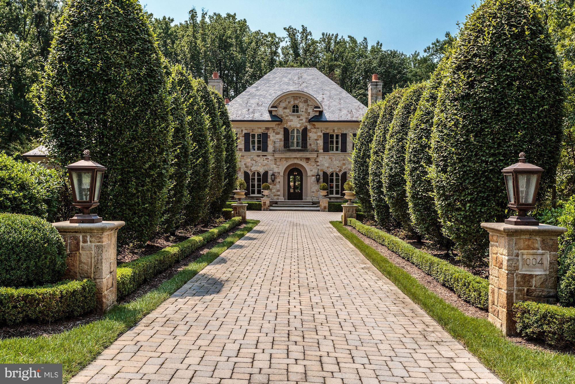 1004 Founders Ridge Lane McLean, VA 22102 - Photo 2 of 30 Exterior (Front)