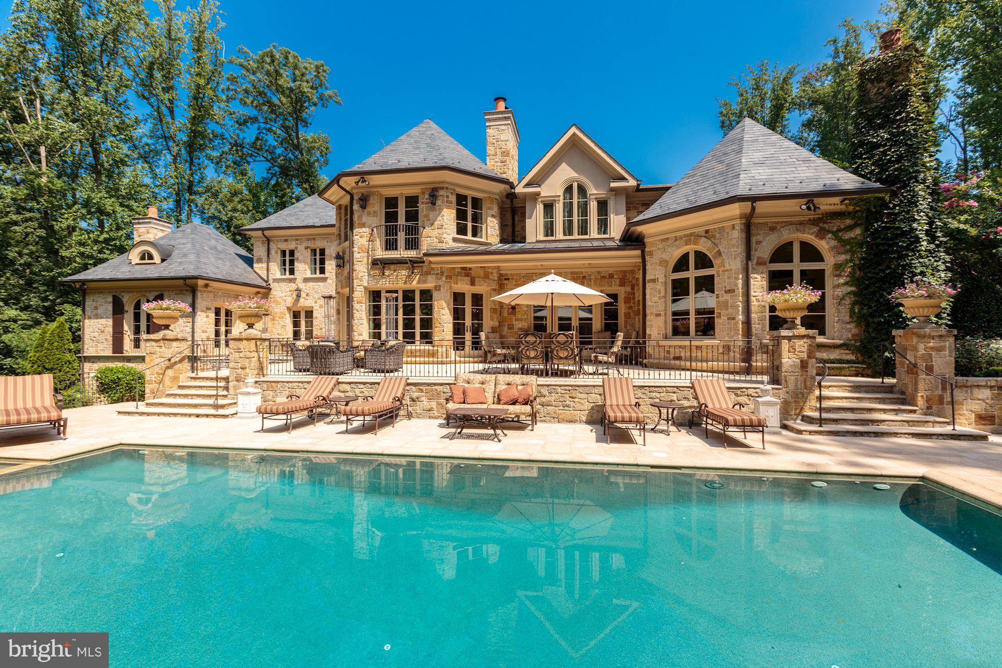 1004 Founders Ridge Lane McLean, VA 22102 - Photo 29 of 30 Exterior (Rear)