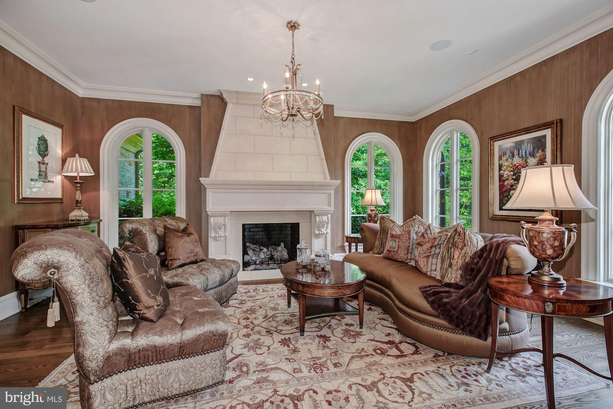1004 Founders Ridge Lane McLean, VA 22102 - Photo 5 of 30 Living Room