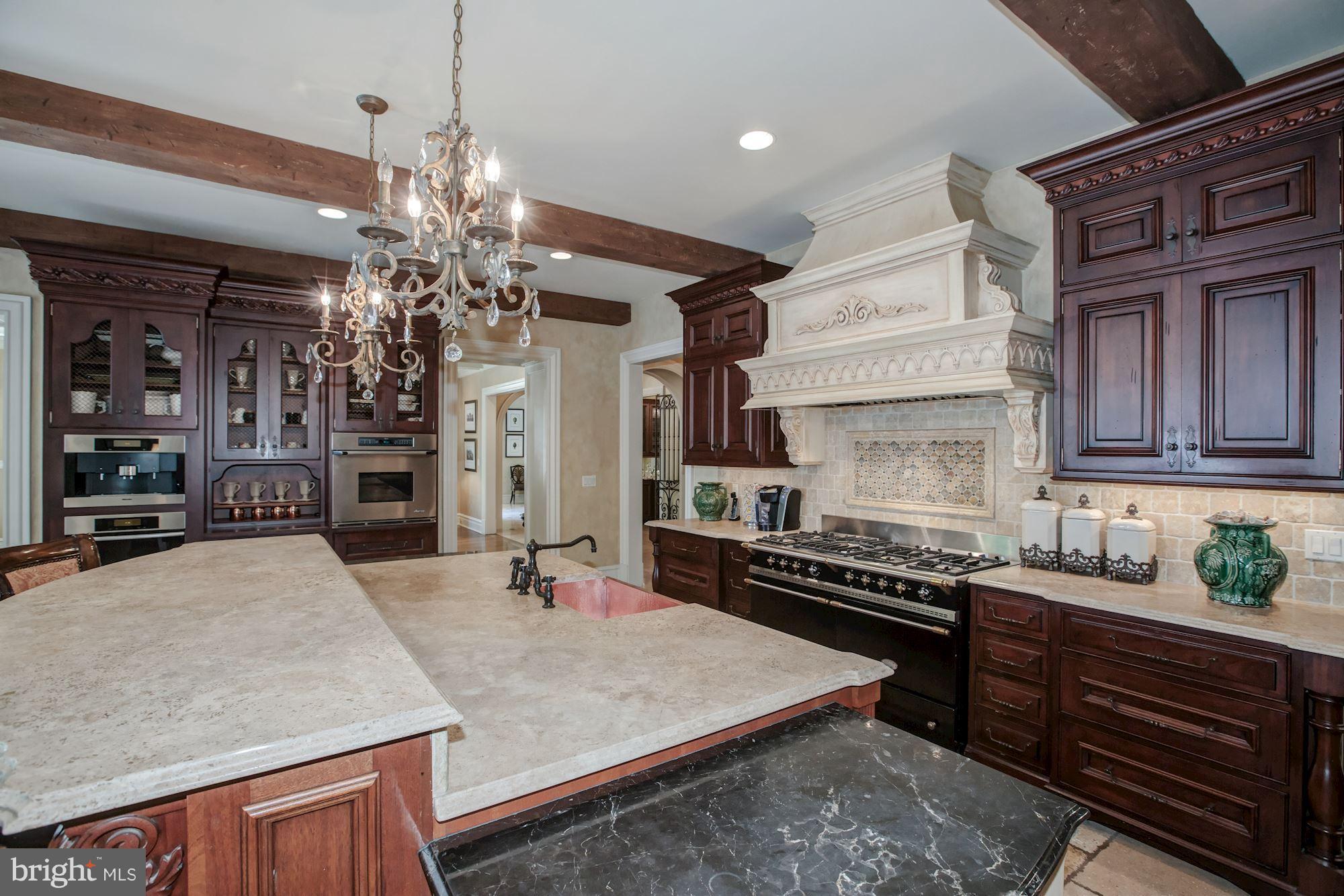 1004 Founders Ridge Lane McLean, VA 22102 - Photo 10 of 30 Kitchen