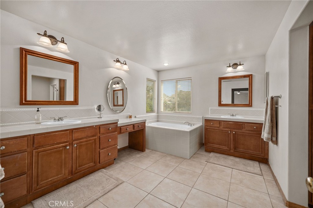 17241 Greentree Drive Riverside, CA 92503 - Photo 29 of 53