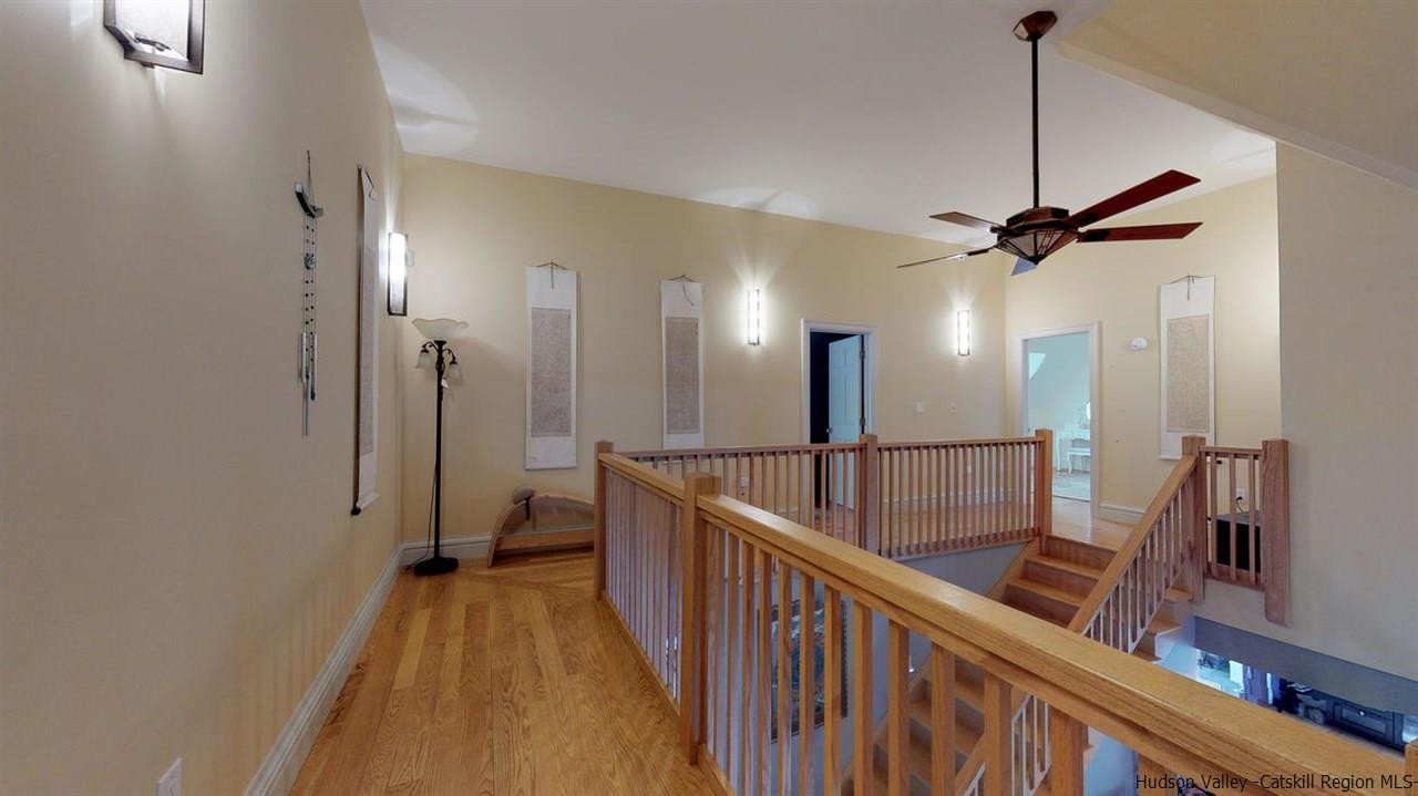 9 Torrens Hook Road, Unit DANCING ROCK Shokan, NY 12481 - Photo 10 of 23 a view of a hallway with the view of a entryway