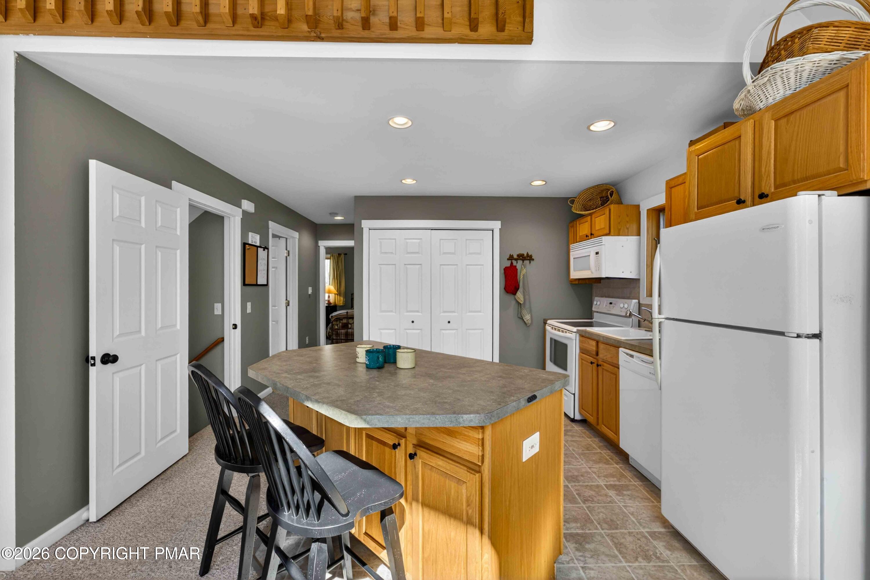 179 Selig Road Pocono Lake, PA 18347 - Photo 13 of 64 179 Selig Road, Pocono Lake, PA-28