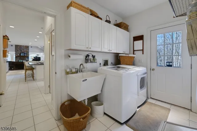 $1,595,000 | 15 Sky Top Drive, Denville, NJ 07834